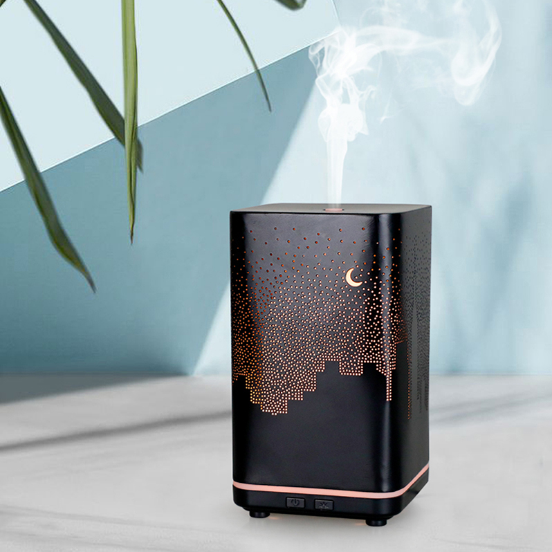 Petit humidificateur à brume fraîche de conception ajourée pour bébé