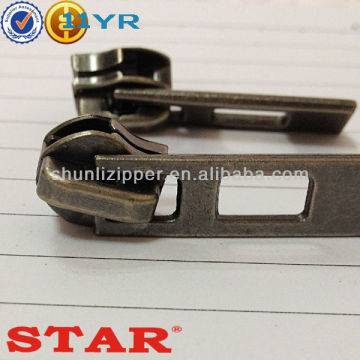 zinc alloy zipper pull