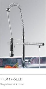 Pull out kitchen faucet with brass finishing/LED pull outkitchen faucet/LED kitchen faucet with changing color