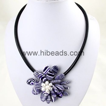 closeoutf lower shape shell necklace NDN0007