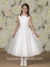 white flower baby gown round neck smocked dresses for children