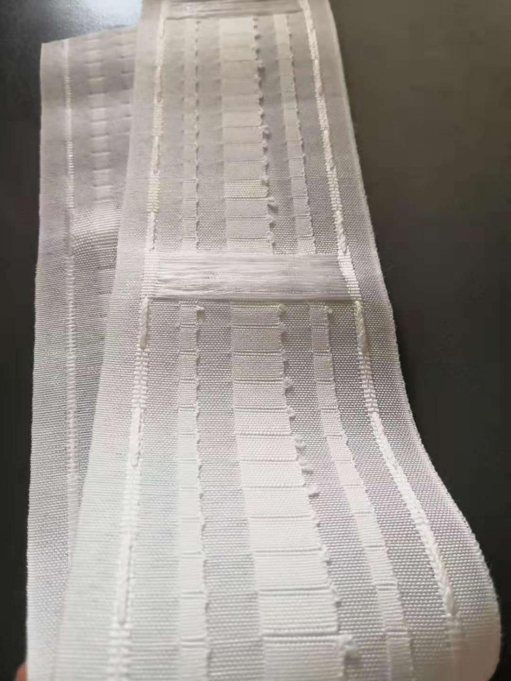 Curtain tape Curtain tape