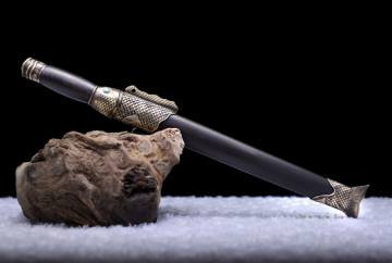 Fish Intestine Sword Legendary Sword