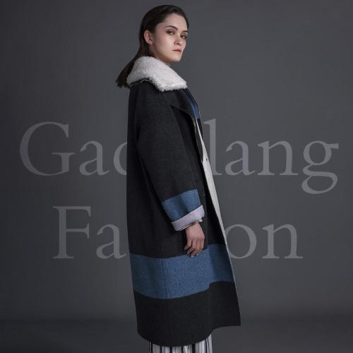 Cappotto patchwork blu e nero