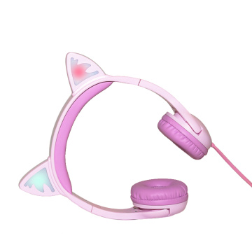 Auriculares BSCI con características flexibles coloridas y atractivas que son perfectas como regalo para niños o fanáticos del cosplay