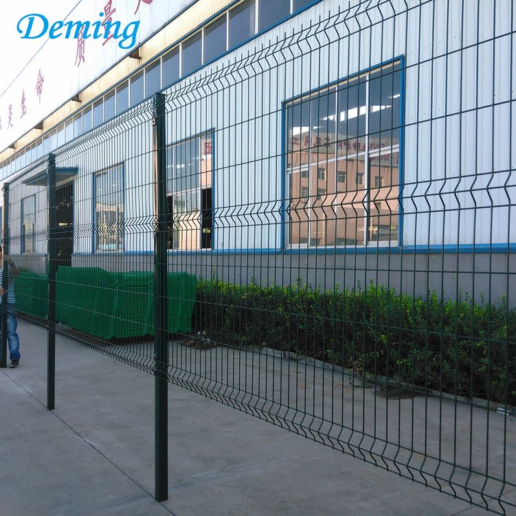 5.0mm Curve Powder Coated Welded Wire Mesh Fence