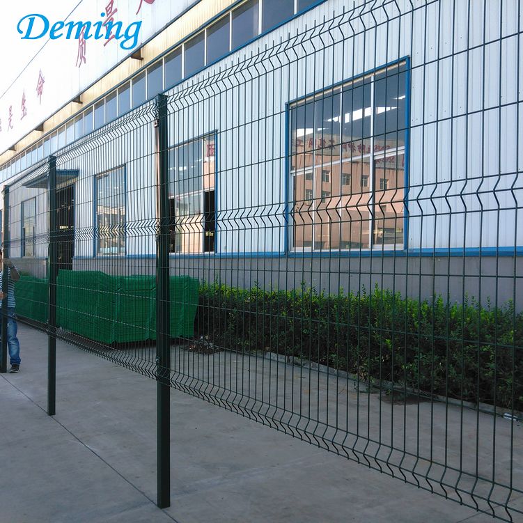 2500mmWholesale Welded Wire Mesh Galvanized PVC Fence