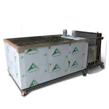 Trituradora de Hielo Industrial de 1 Tonelada por Día" 

However, considering the original text seems to be about ice making machines rather than ice crushing machines, a more accurate title might be:

"Maquina de Hielo en Bloque de 1 Tonelada por Día / M