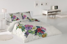Printed cotton bed linens