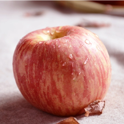 Süßer Apfel frisches rotes Fuji