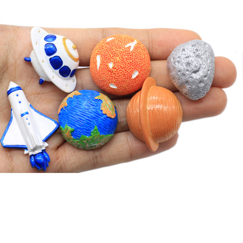 Νεώτερο UFO Flying Saucer Resin Cabochons Kawaii Rocket Ουράνιο Σώμα Σπίτι Διακόσμηση Craft 50Pcs Flat Back Charms