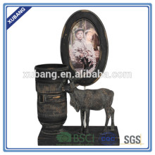 Lenz and deer photo frame with base