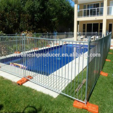 Swimming pool safety fence