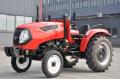 Efisiensi tinggi Diesel 4WD 30HP Wheeled Farm Tractor