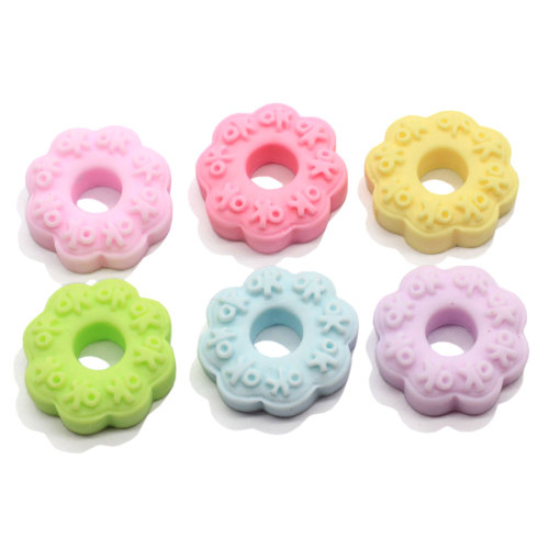 Resin Design Round Flower Biscuit With 6mm Holk for DIY Kids Bracelet Pendant Necklace Making