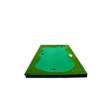 Golf Putting Green für die rote Flagge des Hauses