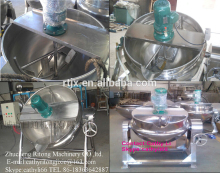 Food tilting pan with agitator