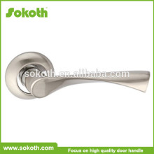 aluminium door handle on rose