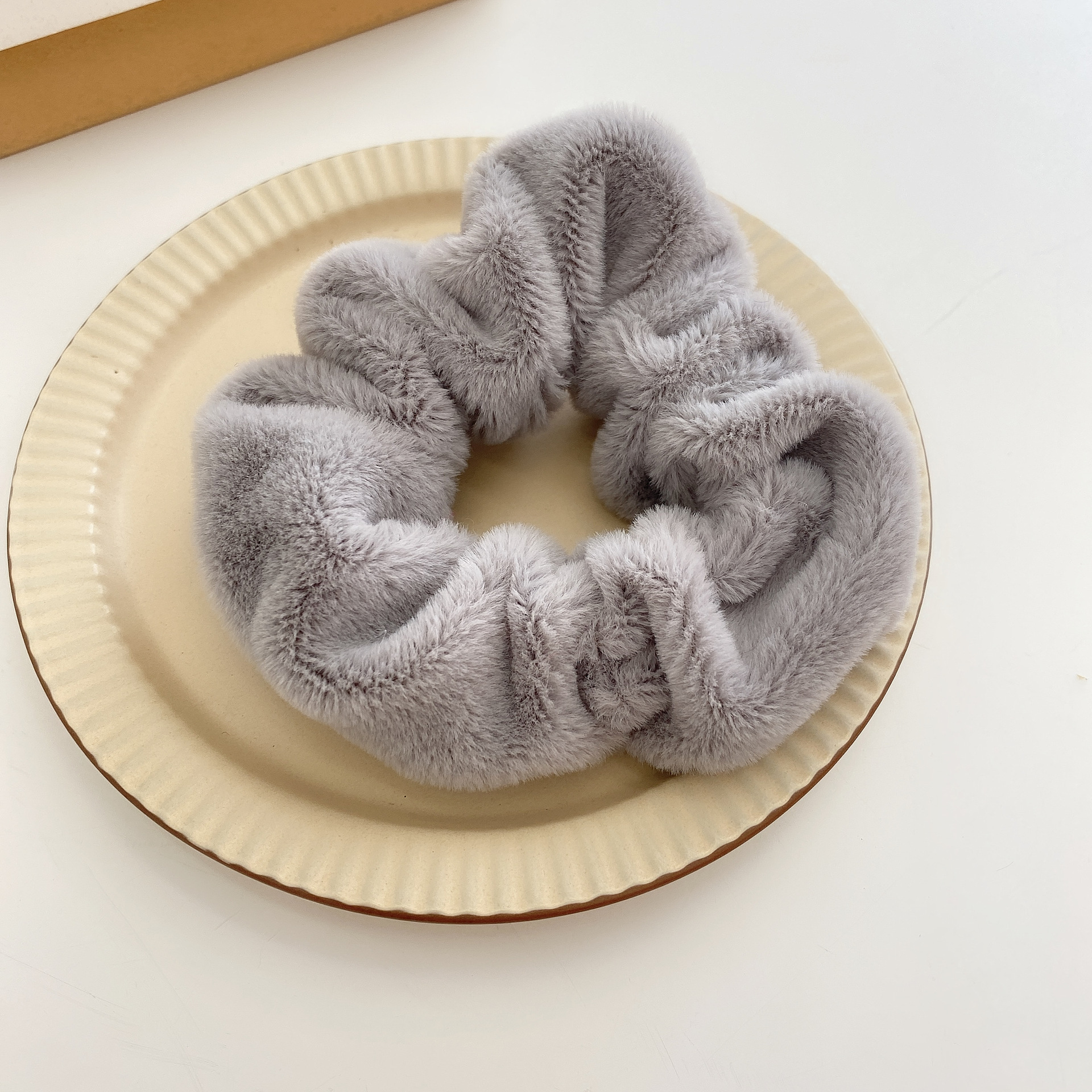 Whole sales girls hair accessories human hair samples ring hair color ring