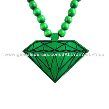 Hot sale handmade green wooden beadwork necklaces, made of wood, OEM sizes are available