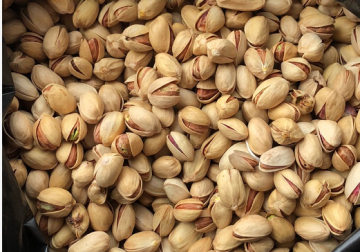 Long and round pistachios