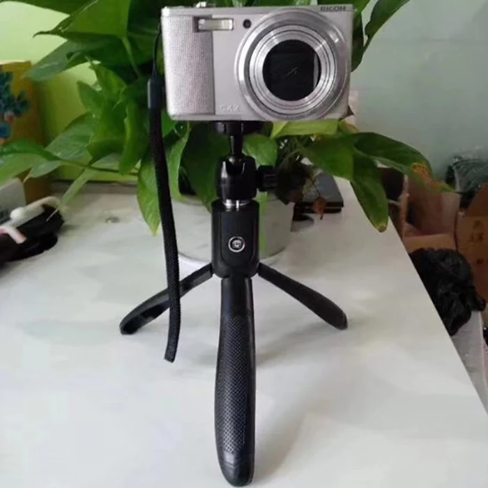 K05 3 in 1 Monopod Bluetooth Selfie Stick Mini Tripod with Rear Mirror for Phone Camera