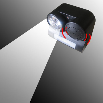Sound  and  Flashlight Pest Repeller