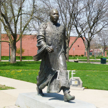 Garden american leader sculpture bronze martin luther king statue