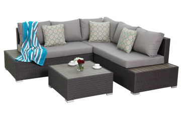 Rattan/wicker sofa set, loveseat and three seater sofa
