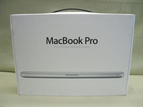 100% Original Apple MacBook Pro - Core i7 2.2 GHz - 17" - 4GB Ram - 750GB HDD