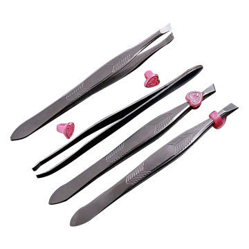 Eyebrow Tweezers With anti-sliding handle, it is handy for operation, won't hurt your skin