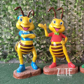 Modern art cartoon resin animal statue fiberglass bee sculptures