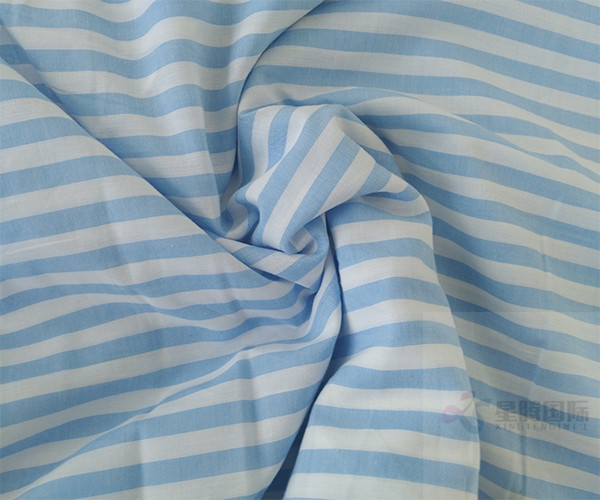 Striped blue and white Yarn Dyed Cotton Fabric1