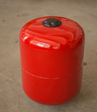 Split Solar System Element Expansion Tank