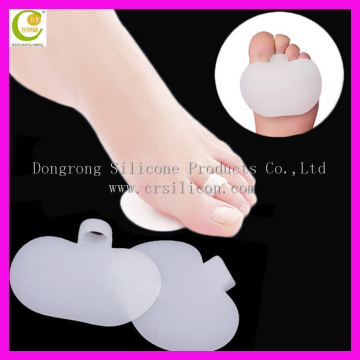 China professional manufacture silicone insoles,silicone foot care massage shoes pads