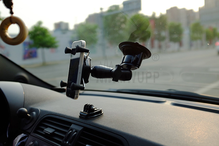 Suction Cup Vacuum Suction Cup Mount Hooks Windshield Dashboard Cell Phone Cradle with One Click Release for iPhone X