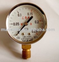 Naite acetylene gauge with bottom connection