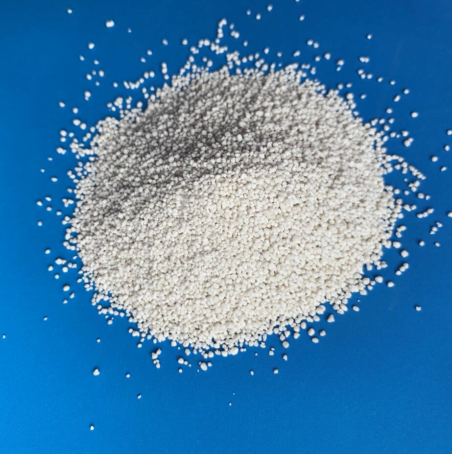 Tricalcium phosphate squeezed chips granular fertilizer