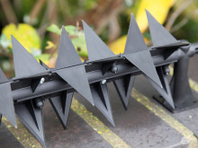 Garden fence spikes