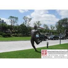 Plaza la magnífica escultura de bronce