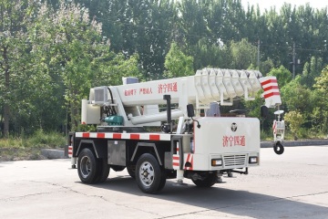 6 ton mobile crane tire crane small crane