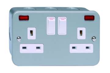 2g 13A Switched Socket Dp with Neon