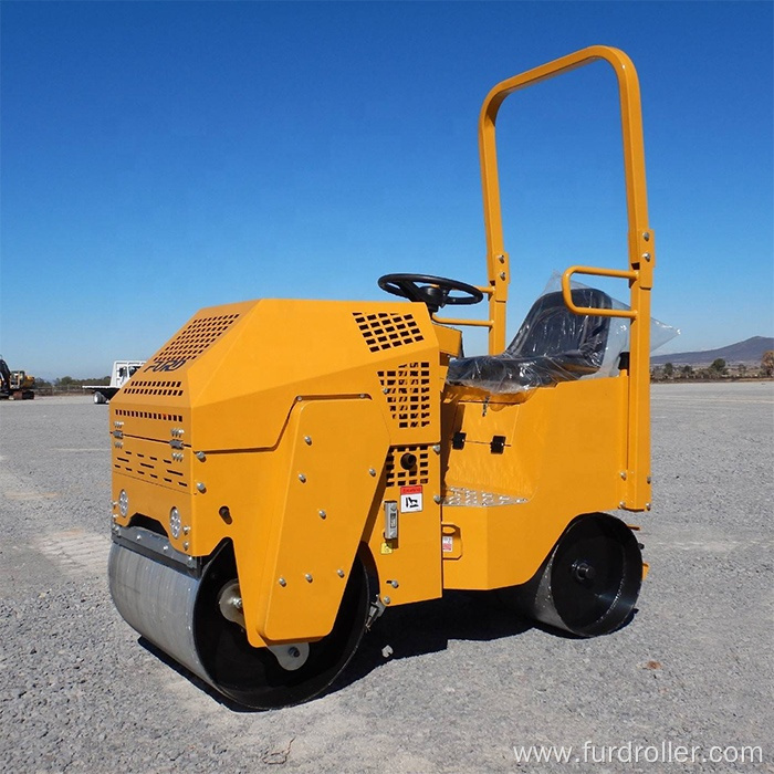 Self-propelled vibratory road roller double drum roller compactor road roller manufacturers FYL-860