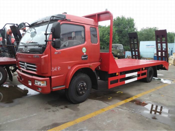 Dongfeng Euro5 Truck Head Bed Flat Drow Truck Truck