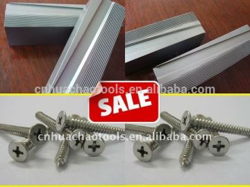 Self-tapping threading flat dies