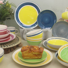 Wholesale Elegant Design White Stoneware 16pc Hand Painted Dinner Set