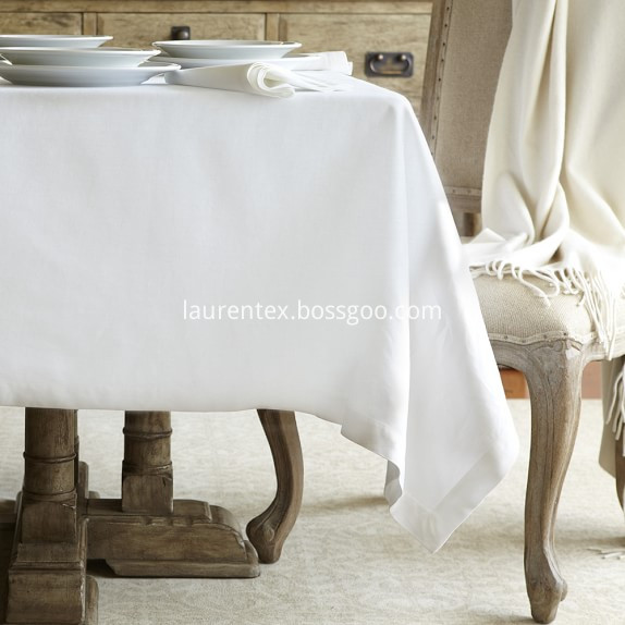 hotel-tablecloth-1-c