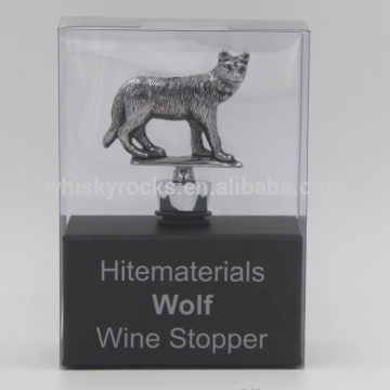 Wolf shape wine bottle stopper