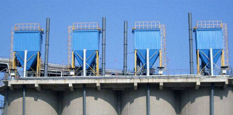 सिलो के शीर्ष पर डेडस्टर Deduster at the top of the silo