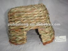 Grass weaving hamster cages